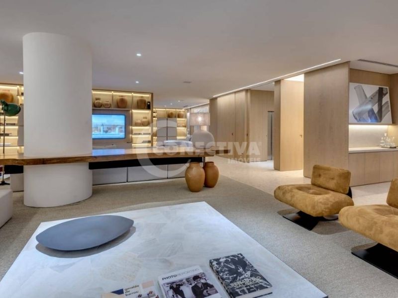 Interior 1